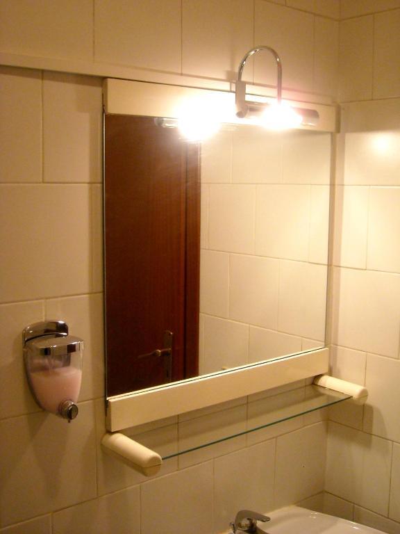 Hotel New Baby Caserta Szoba fotó
