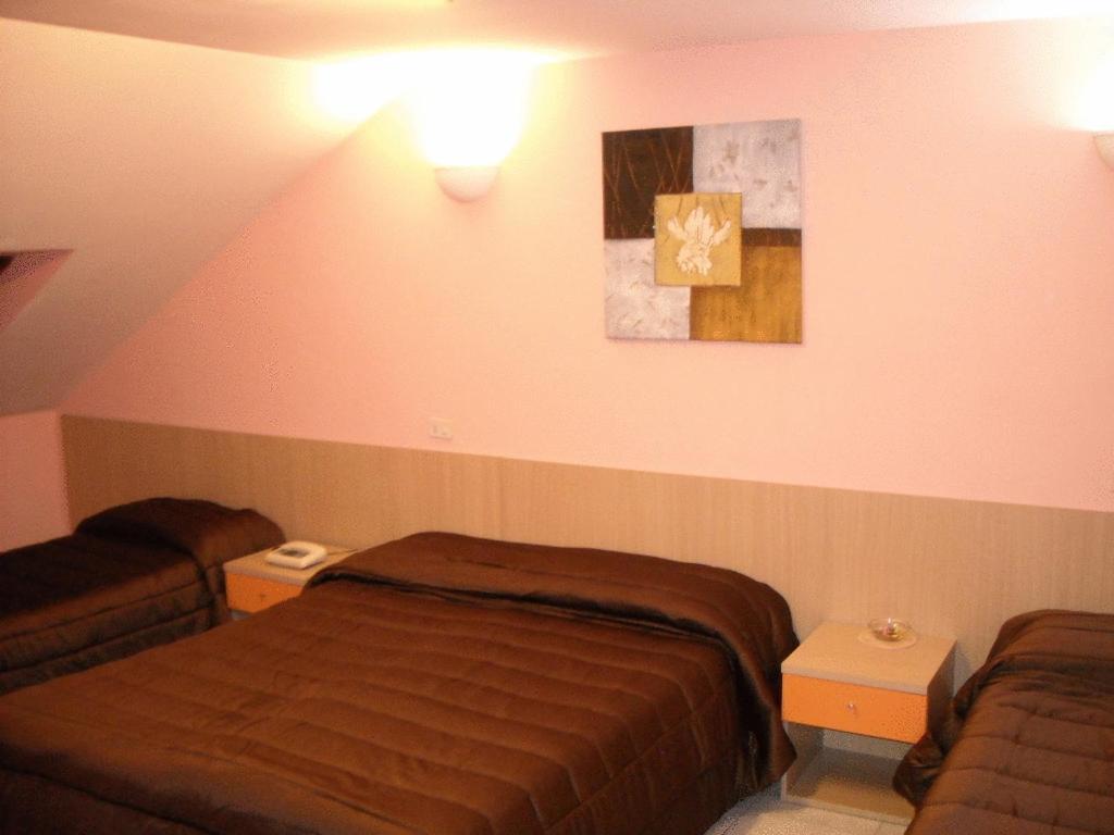 Hotel New Baby Caserta Kültér fotó